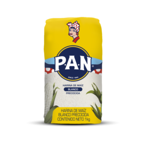 bolsa de 1 kg de harina de maíz blanco precocida P.A.N.
